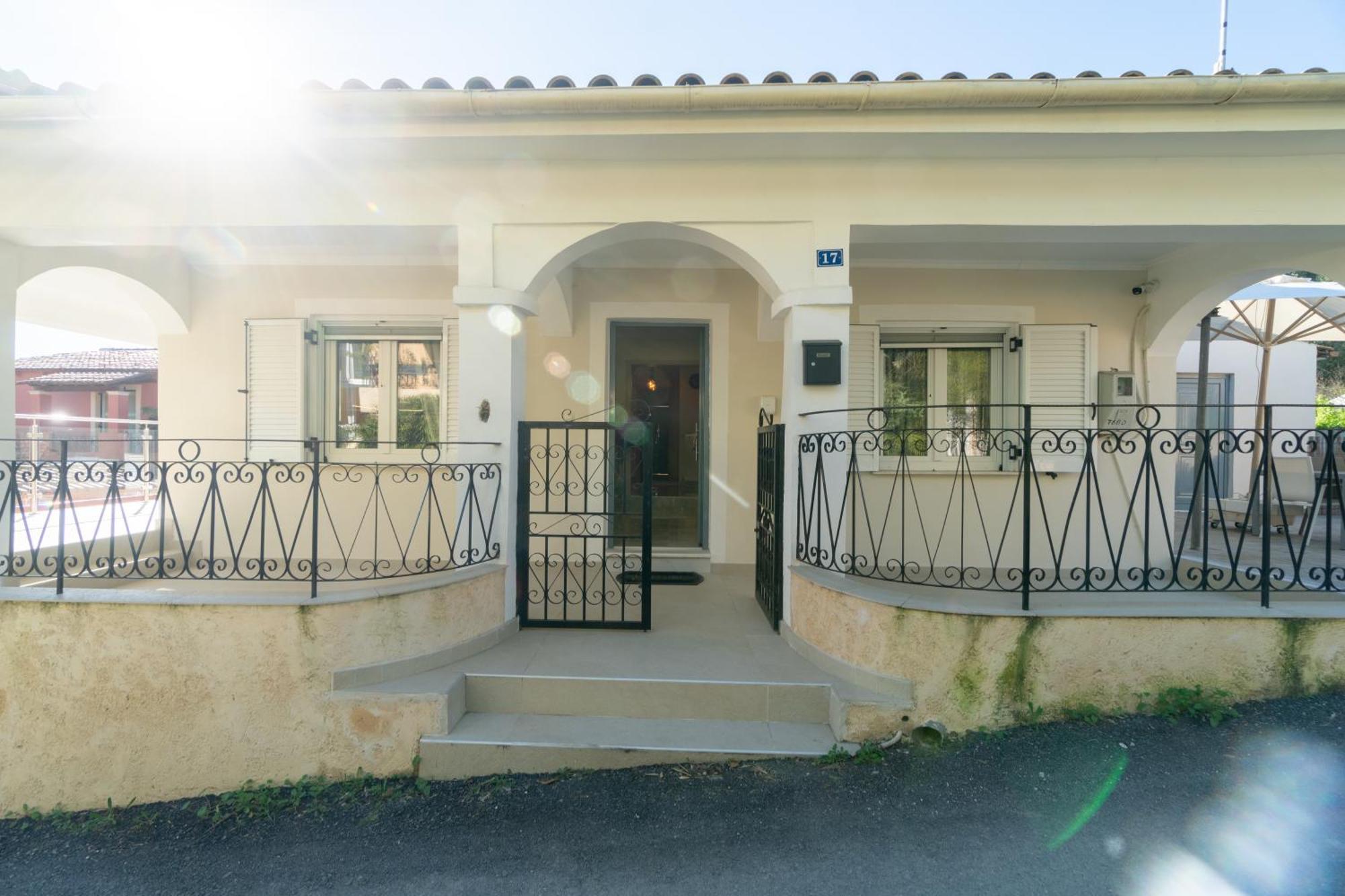 Alepou Sweet Luxury Houseヴィラ エクステリア 写真